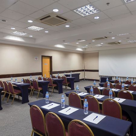 Transamerica Executive โซโรกาบา ภายนอก รูปภาพ