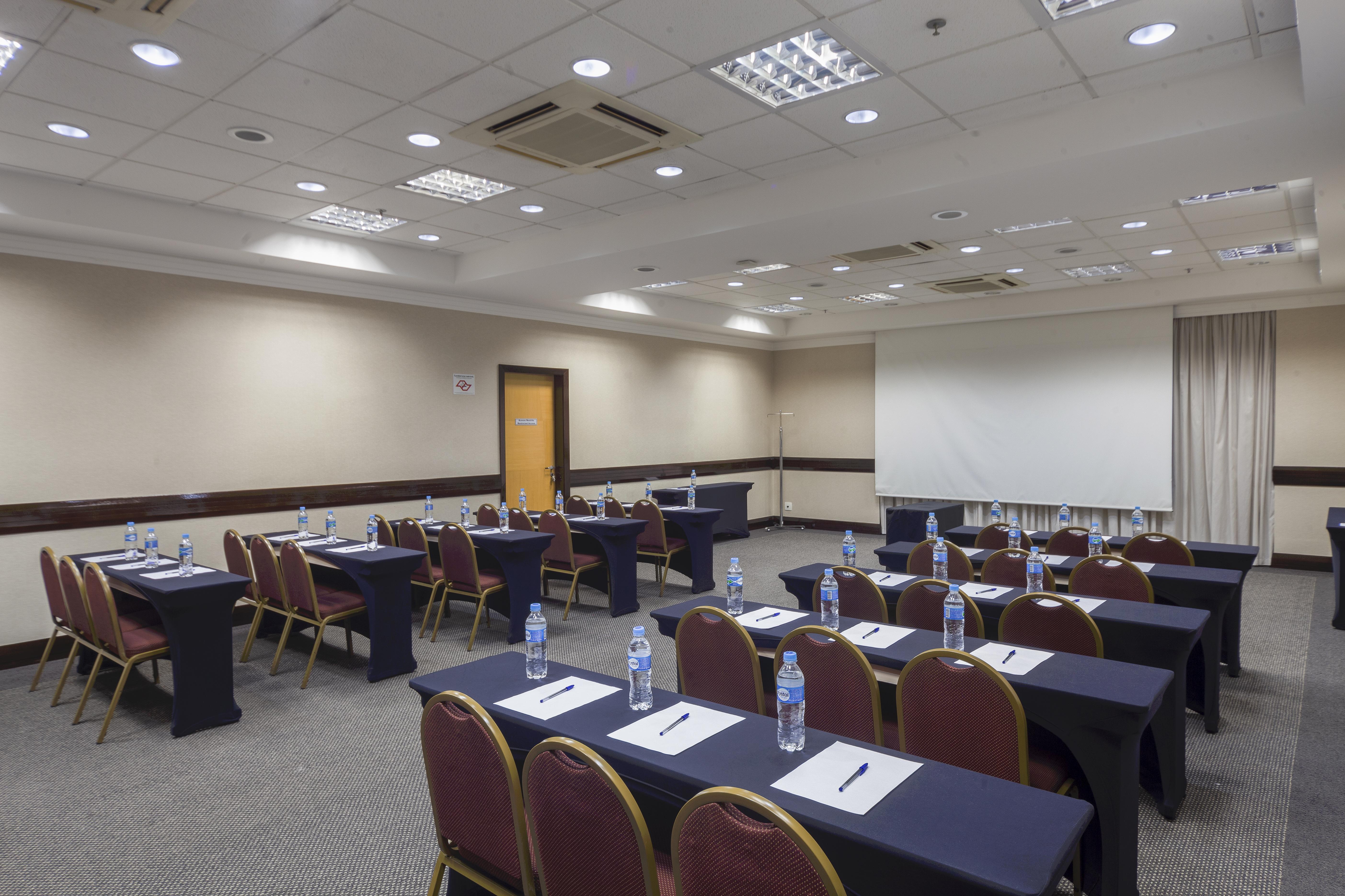 Transamerica Executive โซโรกาบา ภายนอก รูปภาพ